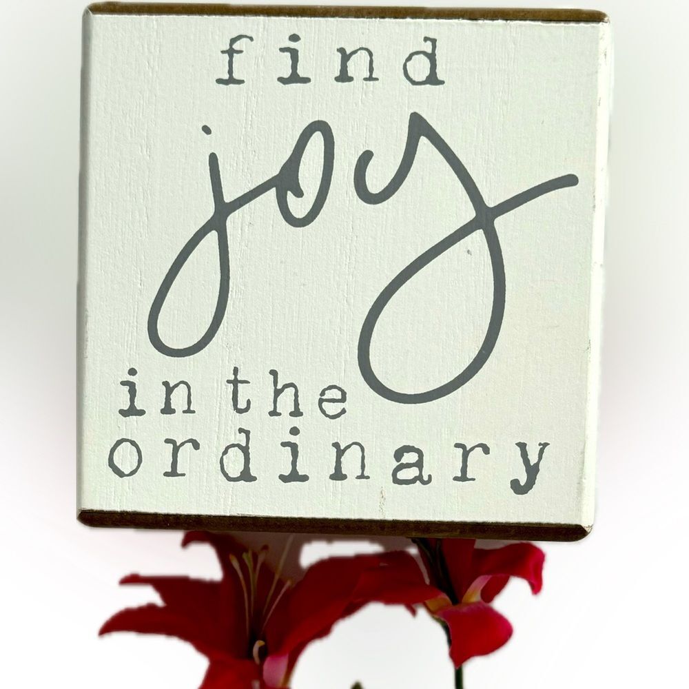 New! Home Decor 6-Sided Cube with Inspirational Quotes!